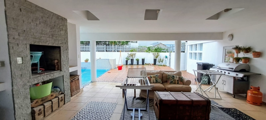 4 Bedroom Property for Sale in Vermont Western Cape